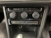 Volkswagen Touran 2.0 Touran SE Family TDI Semi-Auto 5dr 26