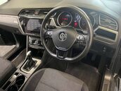 Volkswagen Touran 2.0 Touran SE Family TDI Semi-Auto 5dr 17