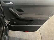 Volkswagen Touran 2.0 Touran SE Family TDI Semi-Auto 5dr 30