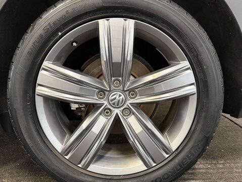 Volkswagen Tiguan 1.5 TSI EVO SEL DSG Euro 6 (s/s) 5dr 39