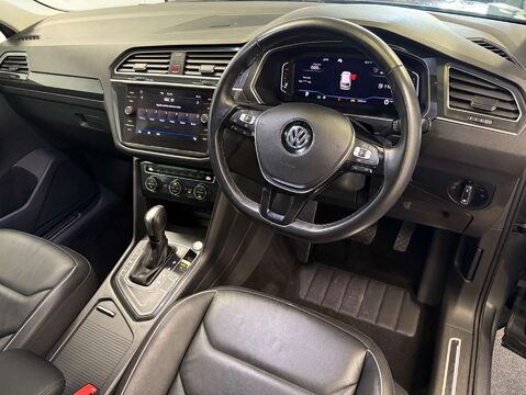 Volkswagen Tiguan 1.5 TSI EVO SEL DSG Euro 6 (s/s) 5dr 37