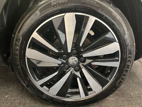 Peugeot 3008 1.2 3008 GT Line Premium PureTech S/S Auto 5dr 54