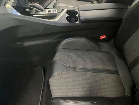 Peugeot 3008 1.2 3008 GT Line Premium PureTech S/S Auto 5dr 51