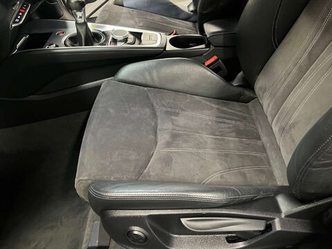 Audi TT 1.8 TT S Line TFSI 3dr 36