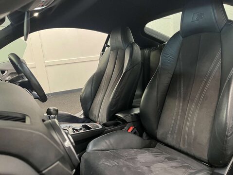 Audi TT 1.8 TT S Line TFSI 3dr 34