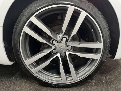 Audi TT 1.8 TT S Line TFSI 3dr 30