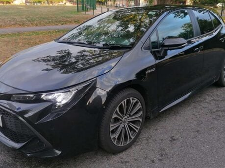 Toyota Corolla 1.8 Corolla Design HEV CVT 5dr