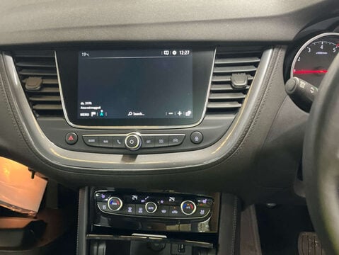 Vauxhall Grandland X 1.2 Grandland X Elite Nav T Auto 5dr 9