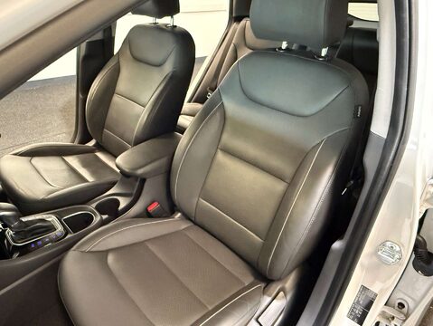 Hyundai IONIQ 1.6 IONIQ Premium SE PHEV Semi-Auto 5dr 59