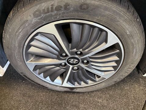 Hyundai IONIQ 1.6 IONIQ Premium SE PHEV Semi-Auto 5dr 10