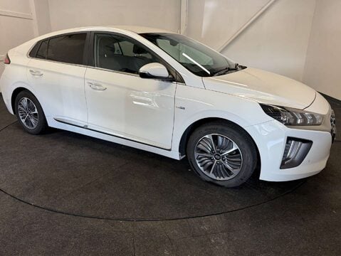 Hyundai IONIQ 1.6 IONIQ Premium SE PHEV Semi-Auto 5dr 6