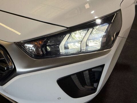 Hyundai IONIQ 1.6 IONIQ Premium SE PHEV Semi-Auto 5dr 63