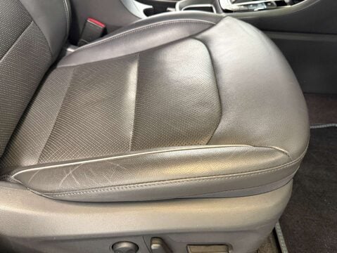 Hyundai IONIQ 1.6 IONIQ Premium SE PHEV Semi-Auto 5dr 13