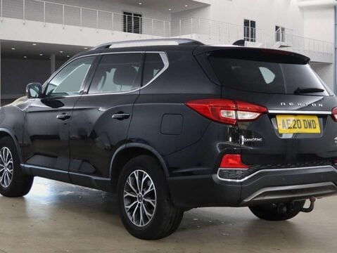 SsangYong Rexton 2.2 Rexton 7 Seats Ultimate Auto 4WD 5dr 3
