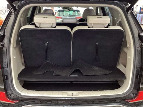 SsangYong Rexton 2.2 Rexton 7 Seats Ultimate Auto 4WD 5dr 12