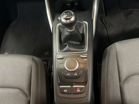 Audi Q2 1.0 Q2 Sport 30 TFSI 5dr 27