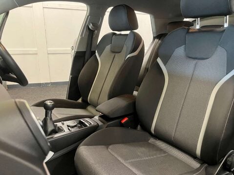 Audi Q2 1.0 Q2 Sport 30 TFSI 5dr 46