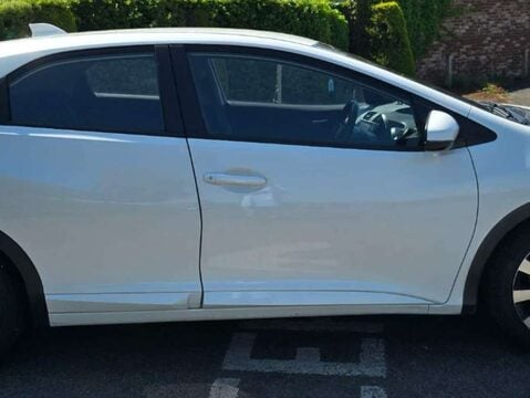 Honda Civic 1.8 Civic i-VTec SE+ Navi 5dr 4