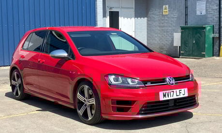 Volkswagen Golf 2.0 Golf R DSG 4WD 5dr