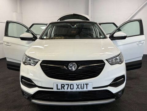 Vauxhall Grandland X 1.2 Grandland X Elite Nav T Auto 5dr 8