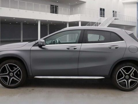 Mercedes-Benz GLA 2.1 GLA 220 AMG Line Premium+ D 4Matic Auto 4WD 5dr 7