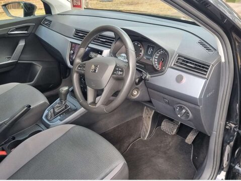 SEAT Arona 1.0 Arona SE Technology TSi Semi-Auto 5dr 4