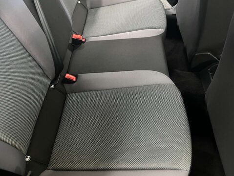 SEAT Arona 1.0 Arona SE Technology TSi Semi-Auto 5dr 31