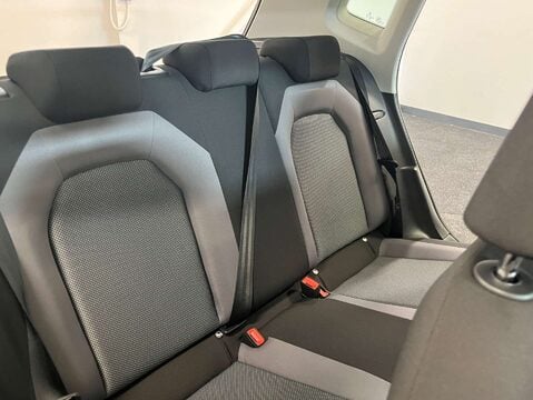 SEAT Arona 1.0 Arona SE Technology TSi Semi-Auto 5dr 29