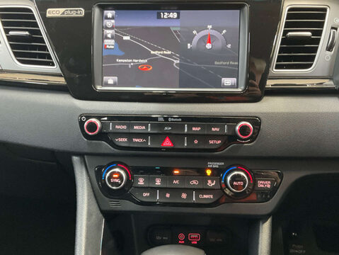 Kia Niro 1.6 GDi 8.9kWh 3 SUV 5dr Petrol Plug-in Hybrid DCT Euro 6 (s/s) (139 bhp) 9