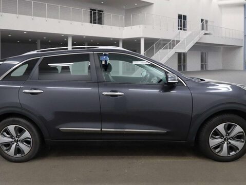 Kia Niro 1.6 GDi 8.9kWh 3 SUV 5dr Petrol Plug-in Hybrid DCT Euro 6 (s/s) (139 bhp) 6