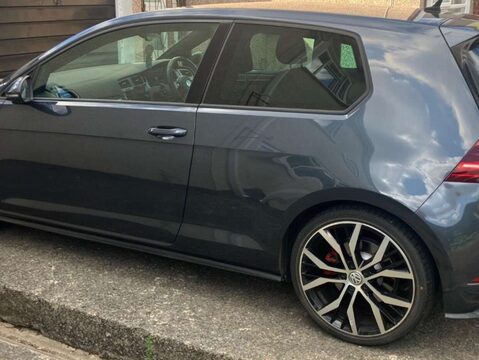 Volkswagen Golf 2.0 Golf GTi TSi 3dr 3