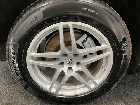 Porsche Macan 3.0 Macan S D Semi-Auto 4WD 5dr 36