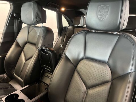Porsche Macan 3.0 Macan S D Semi-Auto 4WD 5dr 51