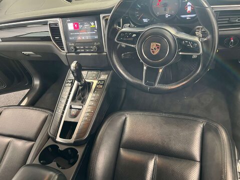 Porsche Macan 3.0 Macan S D Semi-Auto 4WD 5dr 17