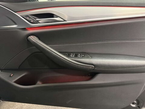 BMW 5 Series 2.0 520d xDrive SE Auto 4WD 4dr 15