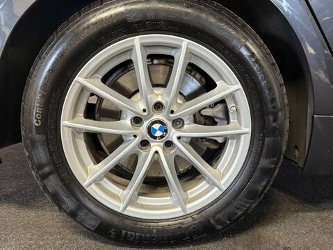 BMW 5 Series 2.0 520d xDrive SE Auto 4WD 4dr 39