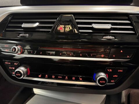 BMW 5 Series 2.0 520d xDrive SE Auto 4WD 4dr 27