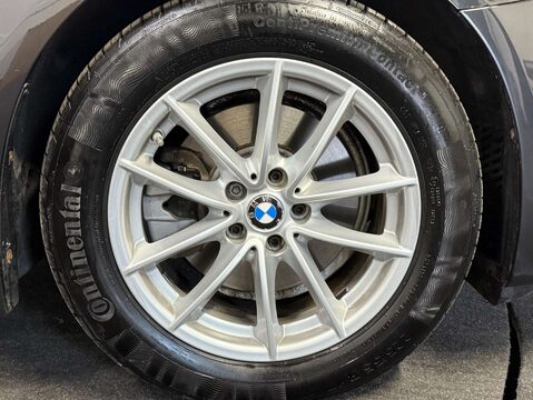 BMW 5 Series 2.0 520d xDrive SE Auto 4WD 4dr 10