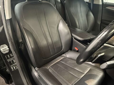 BMW 5 Series 2.0 520d xDrive SE Auto 4WD 4dr 11