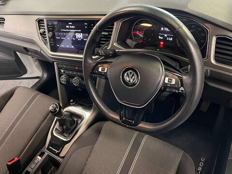 Volkswagen T-Roc 1.0 T-Roc SE TSi 5dr 17