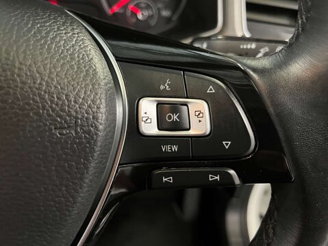 Volkswagen T-Roc 1.0 T-Roc SE TSi 5dr 19