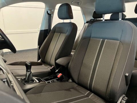 Volkswagen T-Roc 1.0 T-Roc SE TSi 5dr 42