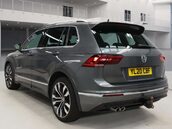 Volkswagen Tiguan 2.0 TDI R-Line Tech SUV 5dr Diesel DSG 4Motion Euro 6 (s/s) (150 ps) 3