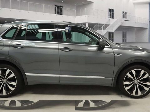 Volkswagen Tiguan 2.0 TDI R-Line Tech SUV 5dr Diesel DSG 4Motion Euro 6 (s/s) (150 ps) 6