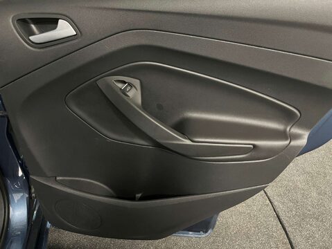 Ford Kuga 1.5 Kuga ST-Line TDCi 5dr 27