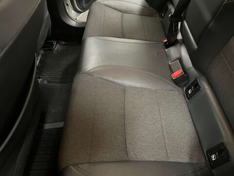 Toyota Corolla 1.8 Corolla Design HEV CVT 5dr 42