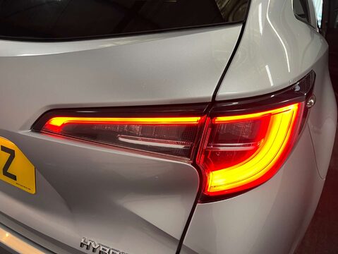 Toyota Corolla 1.8 Corolla Design HEV CVT 5dr 51