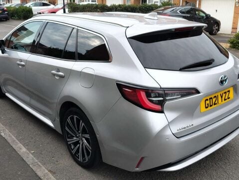 Toyota Corolla 1.8 Corolla Design HEV CVT 5dr 5