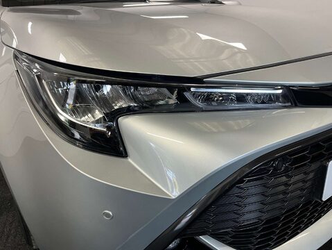 Toyota Corolla 1.8 Corolla Design HEV CVT 5dr 50