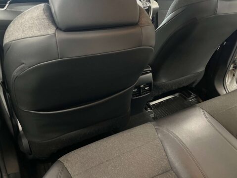 Toyota Corolla 1.8 Corolla Design HEV CVT 5dr 43